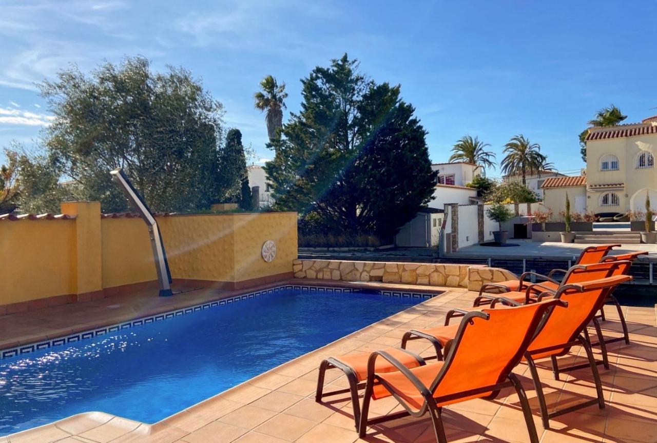 Ampuriahome Villa Hosting 15, Pool & Mooring Эмпуриабрава Экстерьер фото