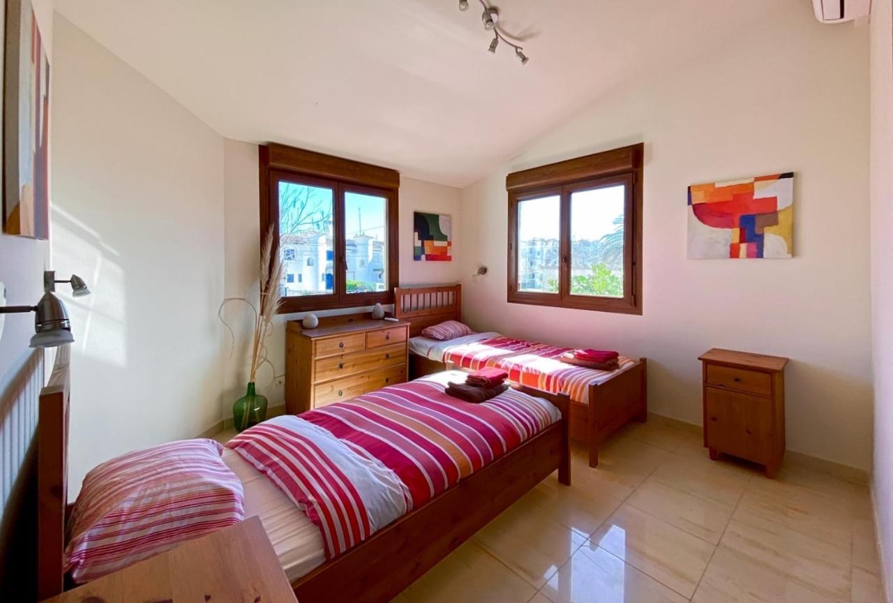 Ampuriahome Villa Hosting 15, Pool & Mooring Эмпуриабрава Экстерьер фото